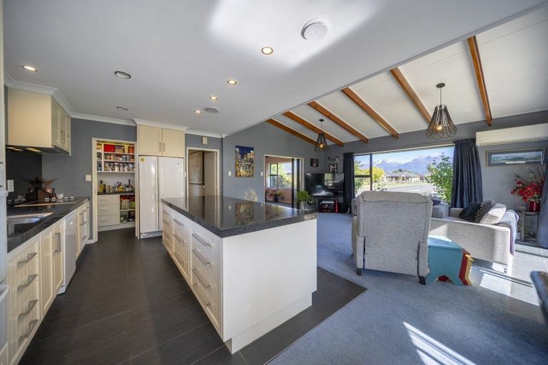 Photo of property in 8 Bowen Street, Te Anau, 9600