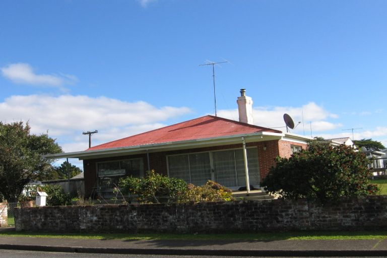 Photo of property in 16 Macfarlane Street, Kawakawa, 0210