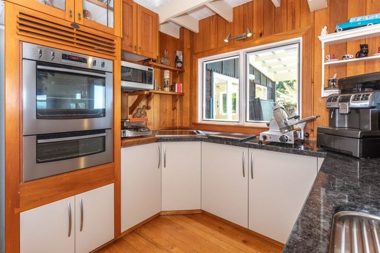Photo of property in 2 Hinemoa Terrace, Tairua, 3508