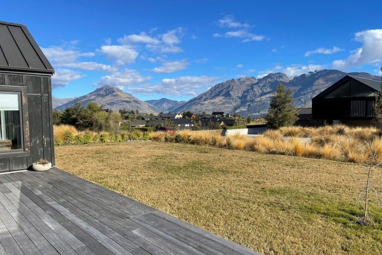 Photo of property in 19 Glenfiddich Road, Jacks Point, Queenstown, 9371