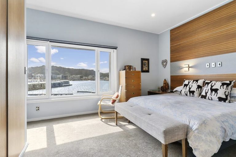 Photo of property in 31 Mcfarlane Street, Mount Victoria, Wellington, 6011