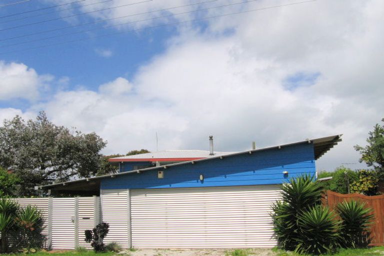 Photo of property in 5 Douglas Street, Okitu, Gisborne, 4010