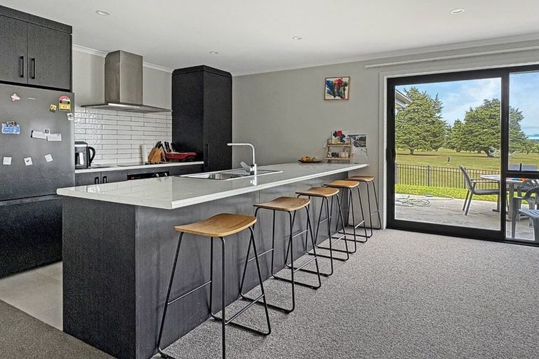 Photo of property in 39 Murray Ward Drive, Te Kauwhata, 3710