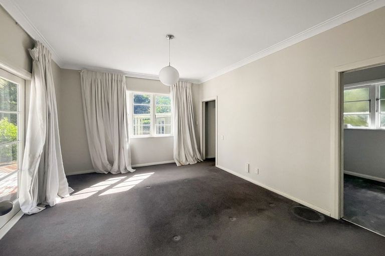 Photo of property in 236 Victoria Avenue, Hokowhitu, Palmerston North, 4410