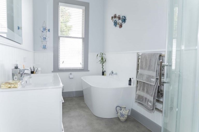 Photo of property in 30 Victoria Avenue, Dannevirke, 4930