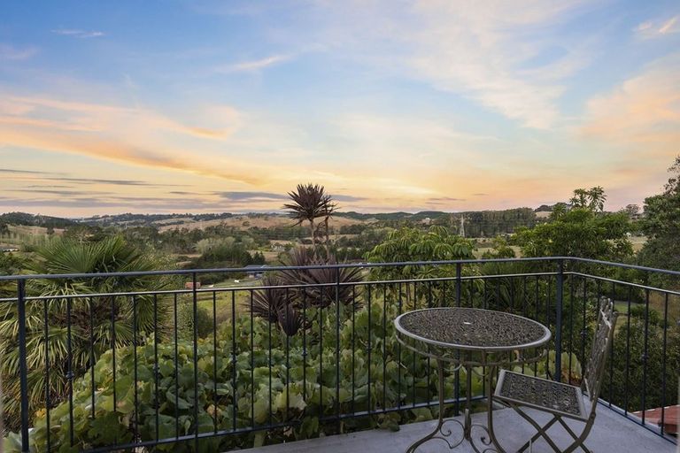 Photo of property in 1971 East Coast Road, Stillwater, Silverdale, 0993