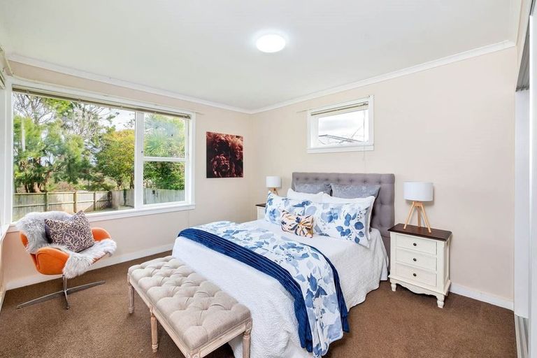 Photo of property in 49a Stanley Road, Glenfield, Auckland, 0629