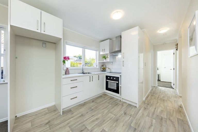 Photo of property in 2/33a Halsey Road, Manurewa, Auckland, 2102