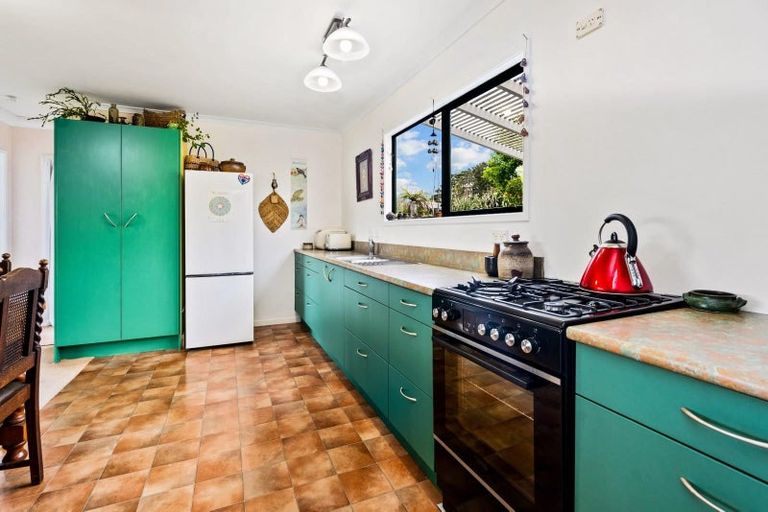 Photo of property in 105 Gorge Road, Maungaturoto, 0520