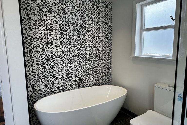 Photo of property in 1/8 Campbell Road, Takapuna, Auckland, 0622