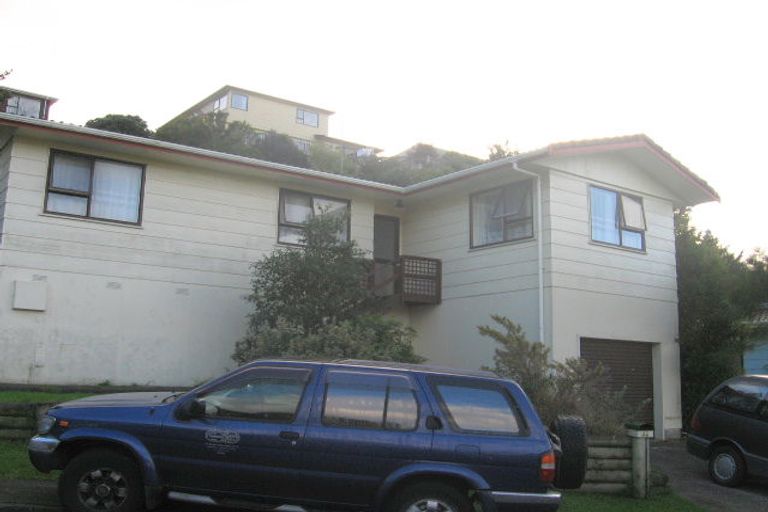 Photo of property in 22 Forglen Place, Tawa, Wellington, 5028