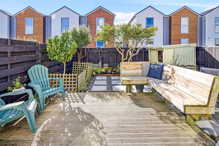 Photo of property in 5/20 Frankmoore Avenue, Johnsonville, Wellington, 6037