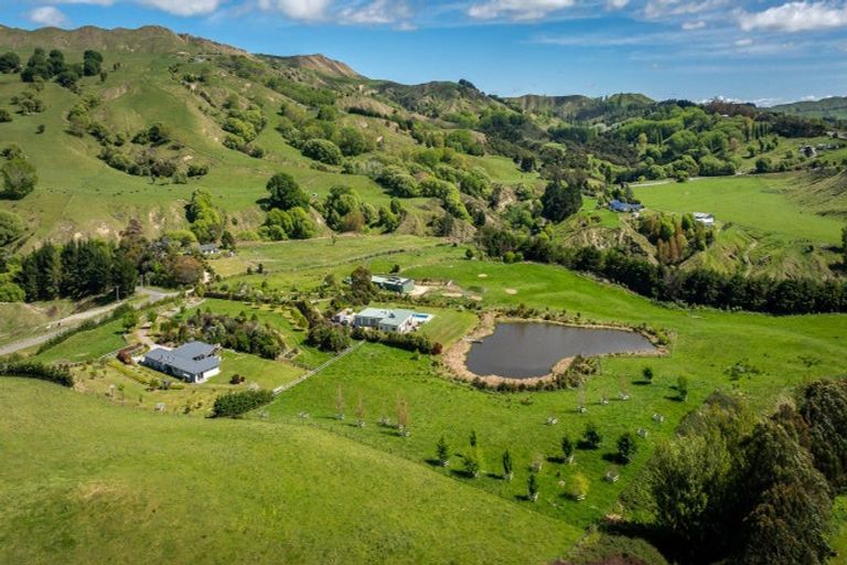 Photo of property in 23 Waipuka Road, Waimarama, Havelock North, 4294