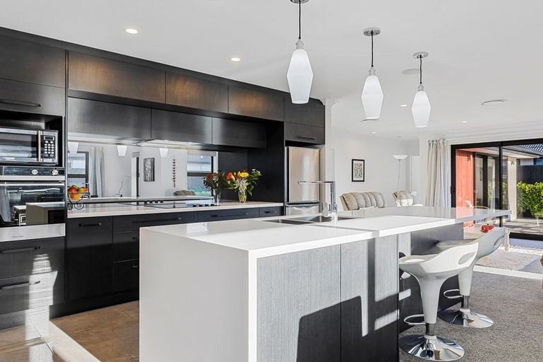 Photo of property in 13 Westpark Boulevard, Rangiora, 7400