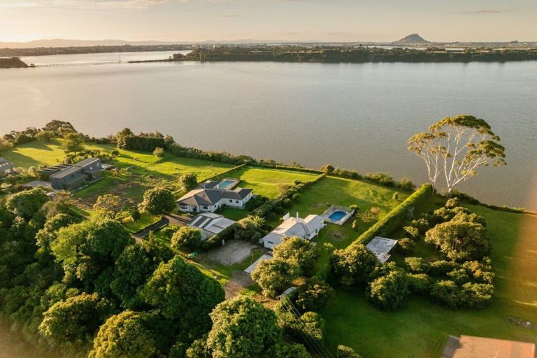 Photo of property in 202 Ranginui Road, Welcome Bay, Tauranga, 3175