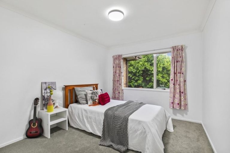 Photo of property in 52 Totara Views Drive, Red Beach, 0932