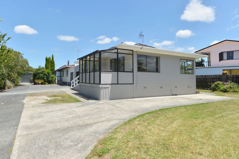 Photo of property in 1a Takahe Street, Tikipunga, Whangarei, 0112