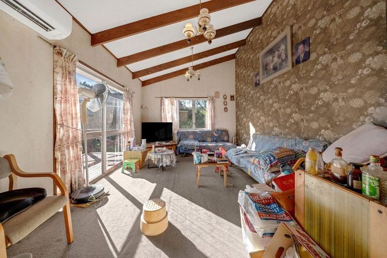 Photo of property in 14 Elsted Place, Goodwood Heights, Auckland, 2105