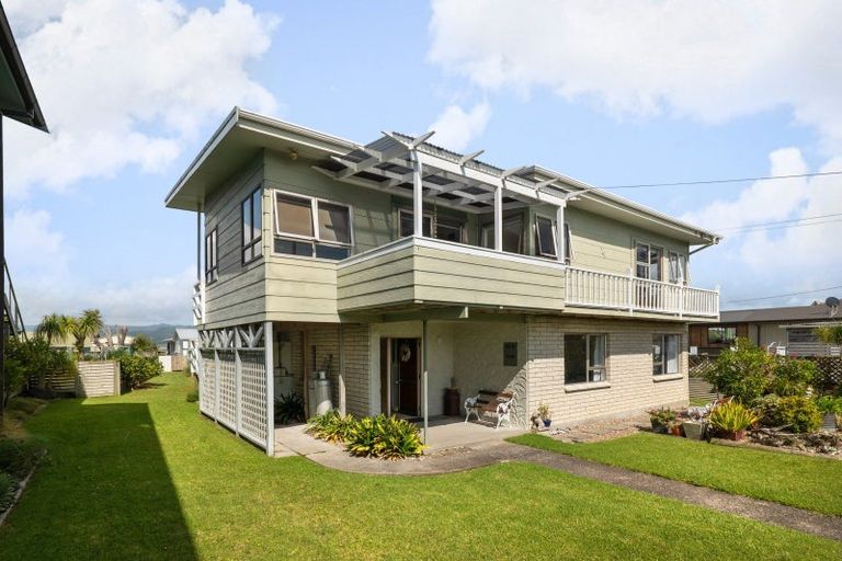Photo of property in 12 Tatai Road, Bowentown, Katikati, 3177