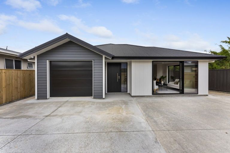 Photo of property in 28 East Street, Terrace End, Palmerston North, 4410