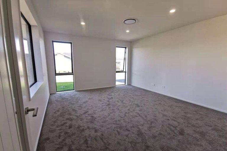 Photo of property in 17 Ensete Road, Wigram, Christchurch, 8025