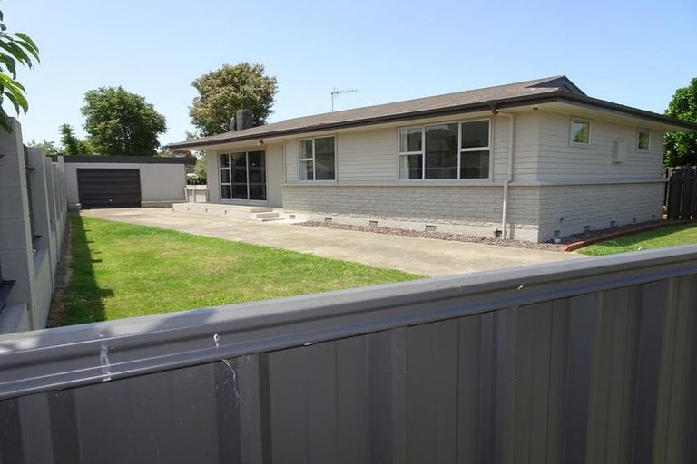 Photo of property in 37 Trigg Crescent, Taradale, Napier, 4112
