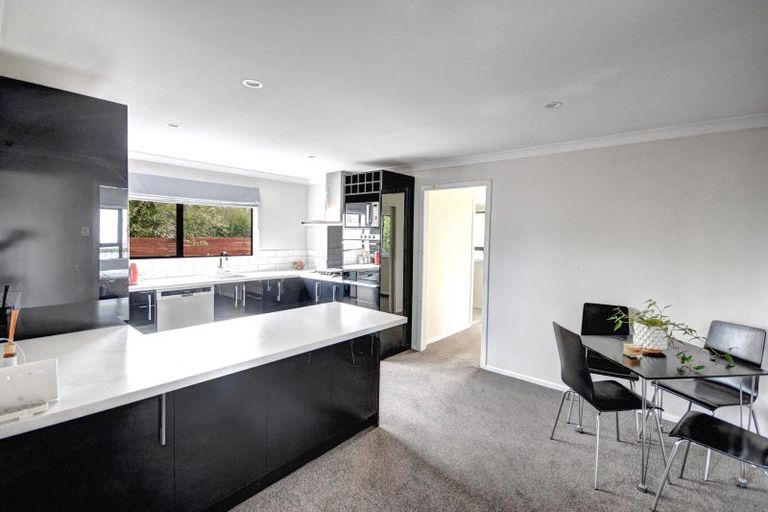 Photo of property in 30 Burns Street, Milton, 9220