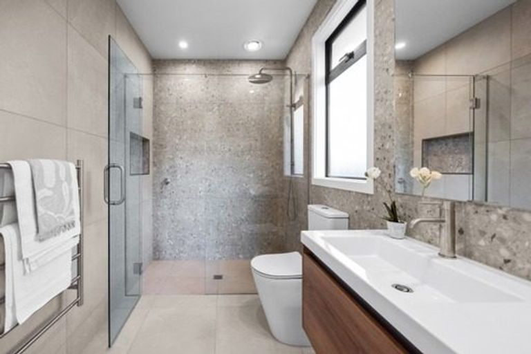 Photo of property in 5 Wai Whatu Street, Meeanee, Napier, 4110