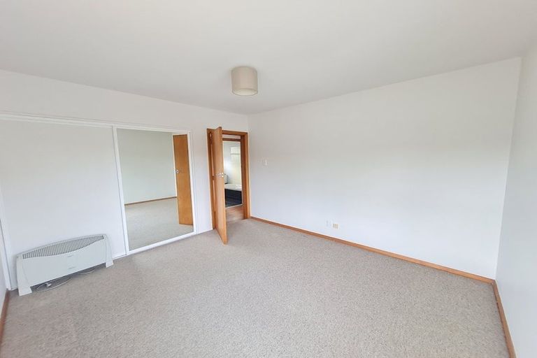 Photo of property in 1/28 Aikmans Road, Merivale, Christchurch, 8014