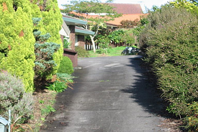 Photo of property in 1/25 Galloway Crescent, Farm Cove, Auckland, 2012