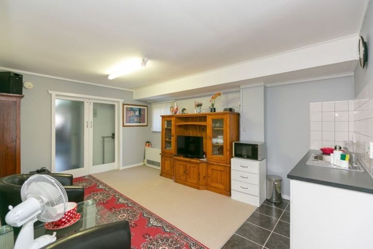 Photo of property in 4 Cutfield Road, New Plymouth, 4310
