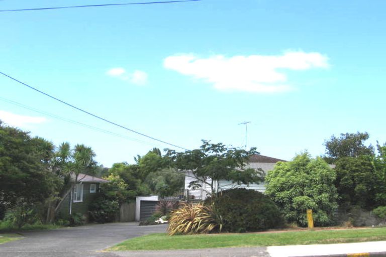 Photo of property in 75 Verbena Road, Birkdale, Auckland, 0626