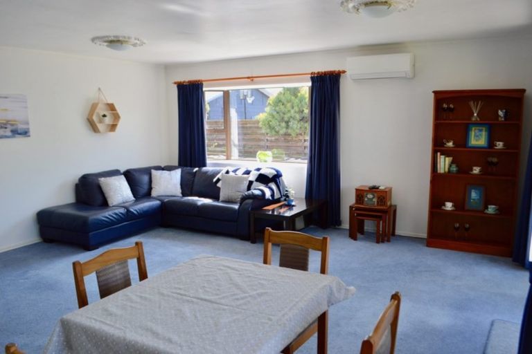 Photo of property in 30 Simcox Street, Otaki Beach, Otaki, 5512