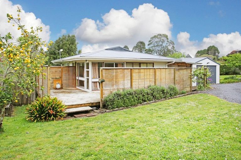 Photo of property in 210 Morrison Road, Pukekawa, Tuakau, 2696