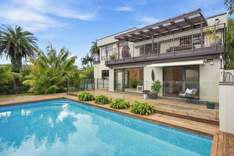 Photo of property in 194 Beach Road, Campbells Bay, Auckland, 0630