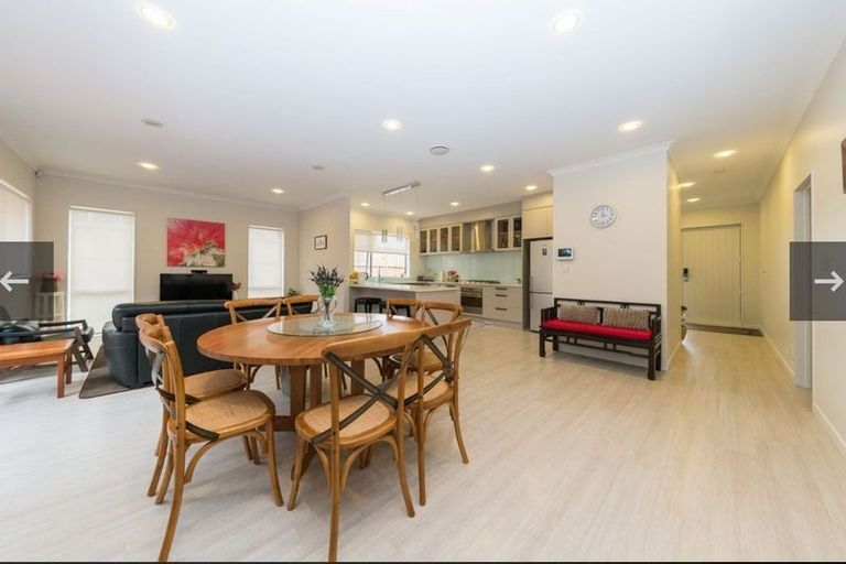 Photo of property in 5 Kilmacrennan Drive, Rosehill, Papakura, 2113