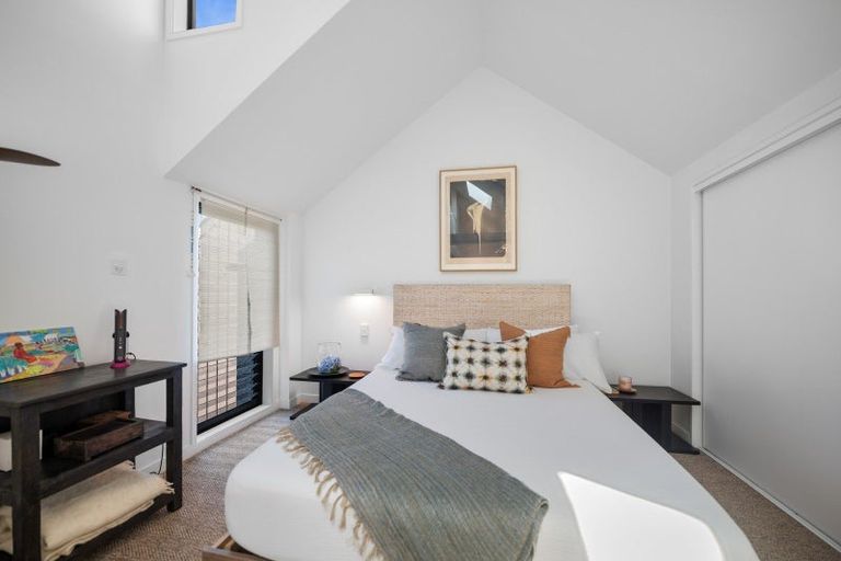 Photo of property in 2/21 Hauraki Road, Hauraki, Auckland, 0622