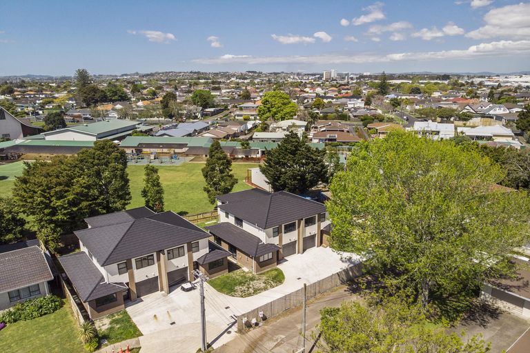 Photo of property in 8c Mahon Place, Papatoetoe, Auckland, 2025