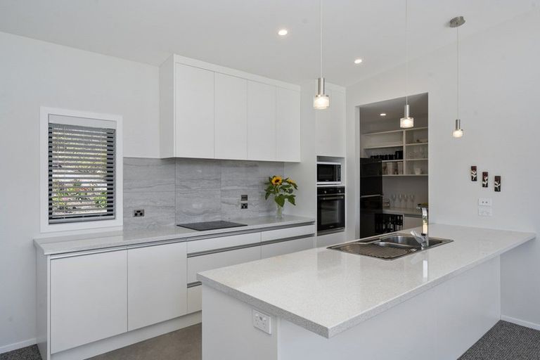 Photo of property in 12 Takahe Drive, Paraparaumu Beach, Paraparaumu, 5032