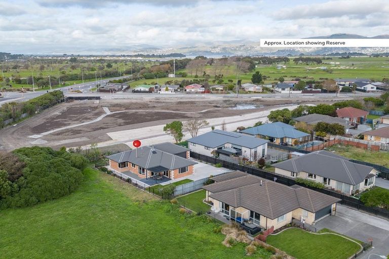 Photo of property in 28 Brightstone Crescent, Aranui, Christchurch, 8061