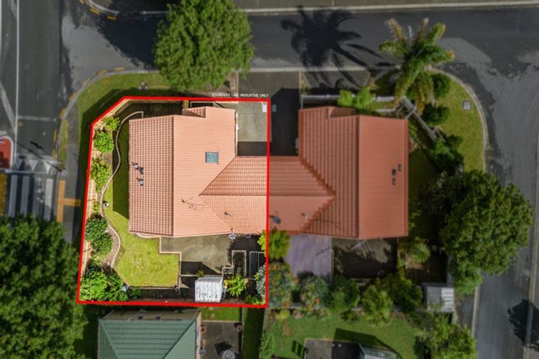 Photo of property in 1 Dunbarton Drive, Ranui, Auckland, 0612