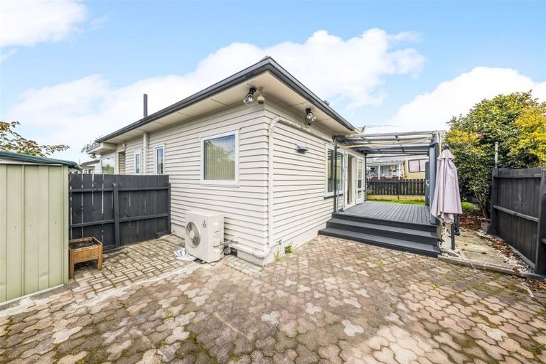 Photo of property in 2/15 Hill Road, Papatoetoe, Auckland, 2025