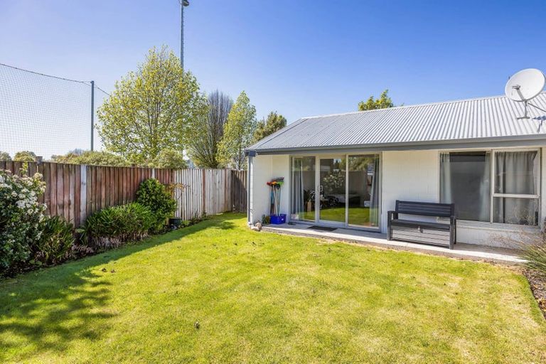 Photo of property in 76 Trafalgar Street, St Albans, Christchurch, 8014