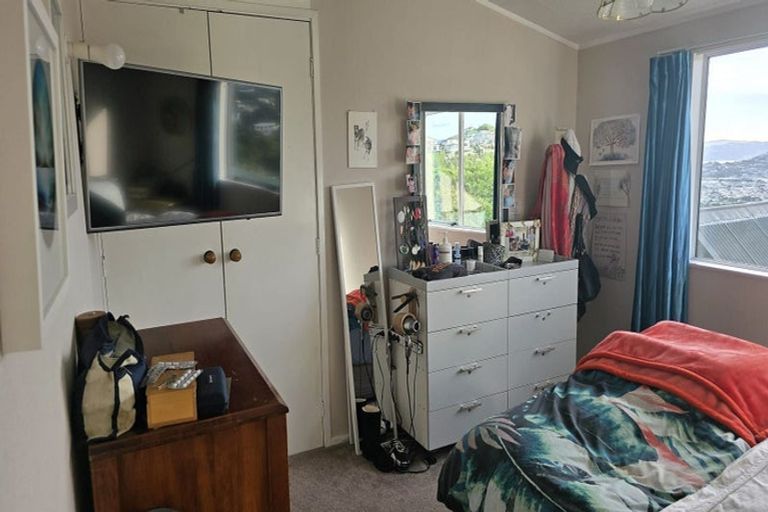 Photo of property in 6 Kekerenga Street, Strathmore Park, Wellington, 6022