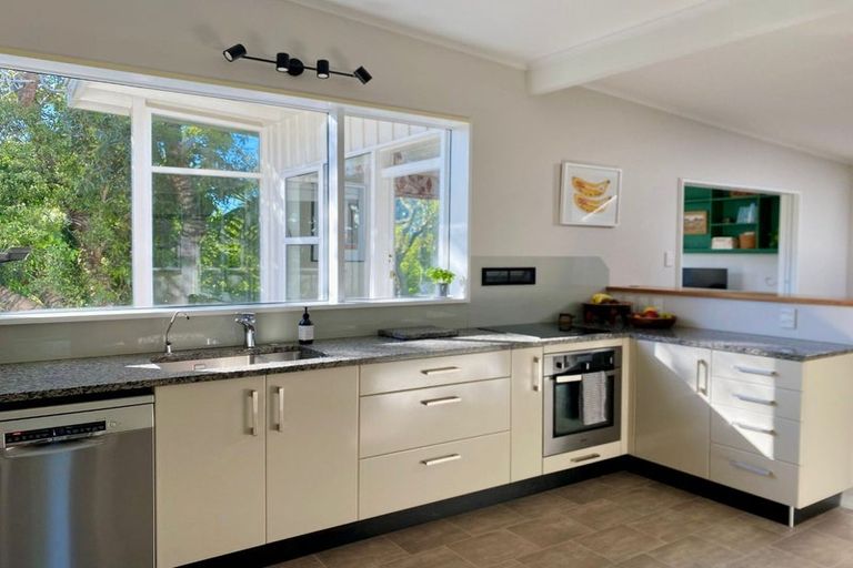 Photo of property in 7 Spencer Street, Crofton Downs, Wellington, 6035