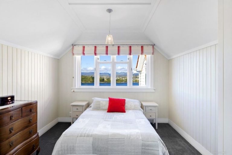 Photo of property in 17 Overtoun Terrace, Hataitai, Wellington, 6021