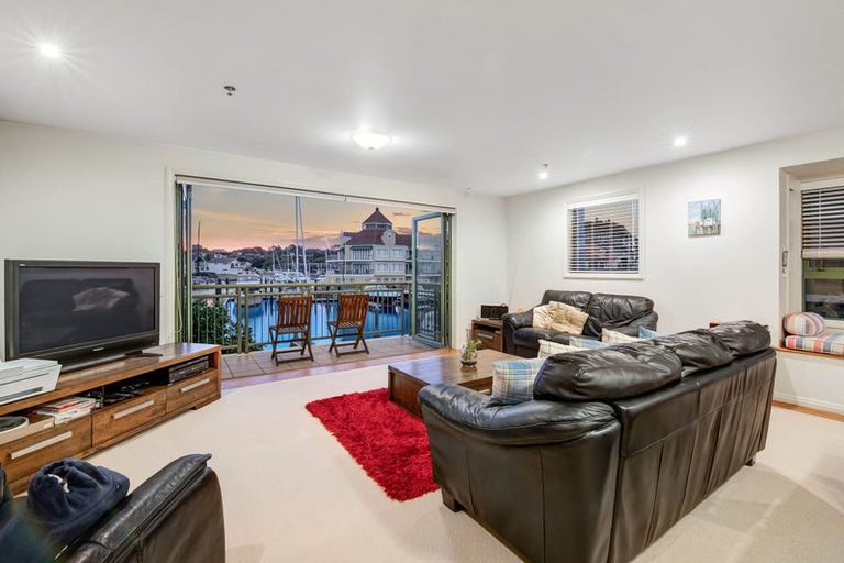 Photo of property in 80 Harbour Village Drive, Gulf Harbour, Whangaparaoa, 0930