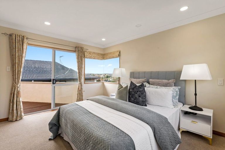 Photo of property in 231 Hobsonville Road, Hobsonville, Auckland, 0618