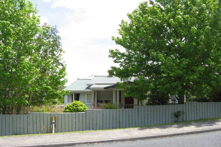 Photo of property in 51 Riverhead Road, Kumeu, 0810
