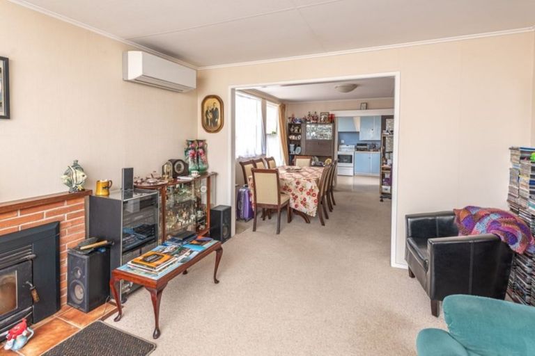 Photo of property in 25 Alexandra Street, Marton, 4710